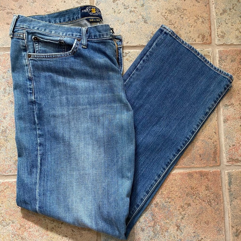 Lucky Jeans 38" waist EUC